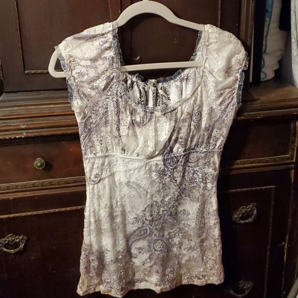 Lacy white and black top